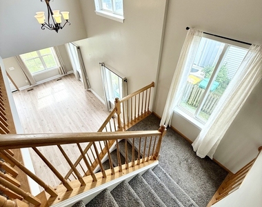 388 Richmond Drive - Photo Thumbnail 10
