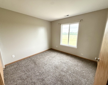 388 Richmond Drive - Photo Thumbnail 20