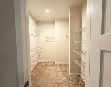 772 Weller Drive - Photo Thumbnail 11
