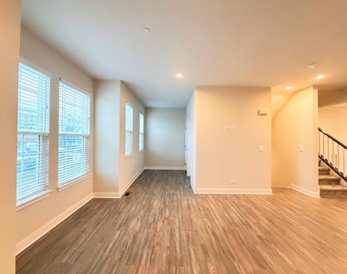 772 Weller Drive - Photo Thumbnail 7