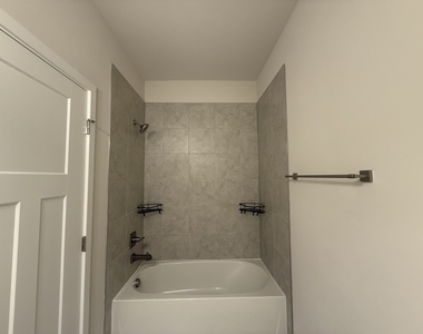 772 Weller Drive - Photo Thumbnail 19