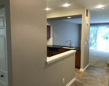 1828 Lucylle Court - Photo Thumbnail 5