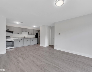1955 N Hicks Road - Photo Thumbnail 6