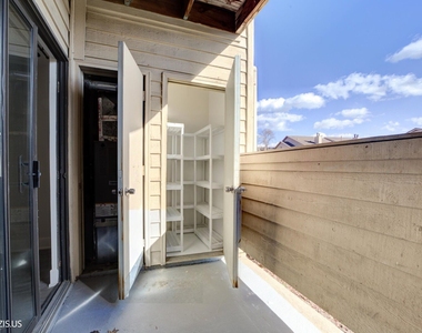 1955 N Hicks Road - Photo Thumbnail 18