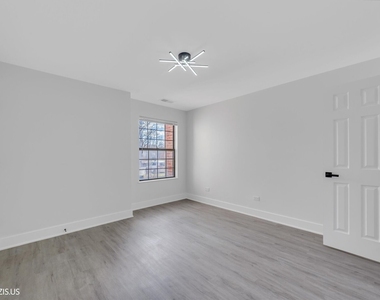1955 N Hicks Road - Photo Thumbnail 13