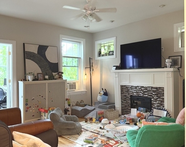 3039 W Wilson Avenue - Photo Thumbnail 1