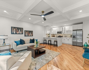 6150 S Saint Lawrence Avenue - Photo Thumbnail 7