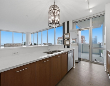 1629 S Prairie Avenue - Photo Thumbnail 6