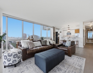 1629 S Prairie Avenue - Photo Thumbnail 5