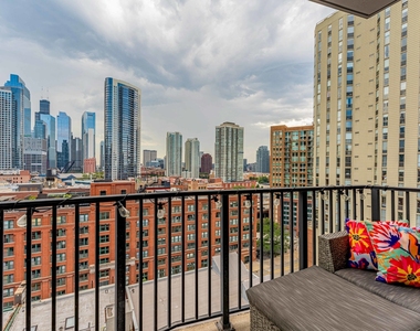 435 W Erie Street - Photo Thumbnail 8