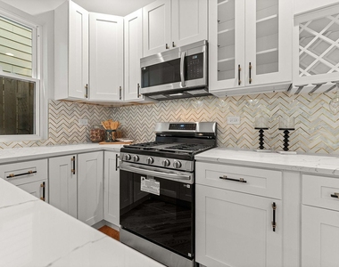 6150 S Saint Lawrence Avenue - Photo Thumbnail 18