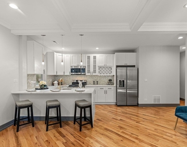 6150 S Saint Lawrence Avenue - Photo Thumbnail 13