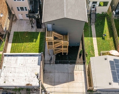 6150 S Saint Lawrence Avenue - Photo Thumbnail 38