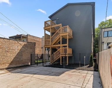 6150 S Saint Lawrence Avenue - Photo Thumbnail 35