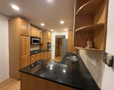 950 Washington Boulevard - Photo Thumbnail 13