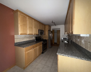 950 Washington Boulevard - Photo Thumbnail 14