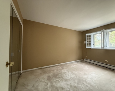 950 Washington Boulevard - Photo Thumbnail 16