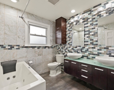 1923 E Pawnee Lane - Photo Thumbnail 17