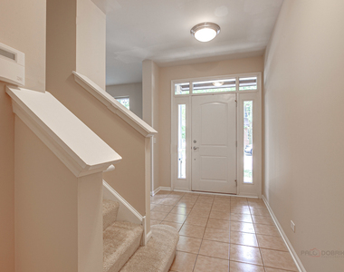 726 Summit Lane - Photo Thumbnail 3