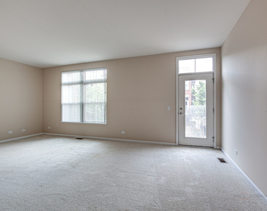 726 Summit Lane - Photo Thumbnail 6
