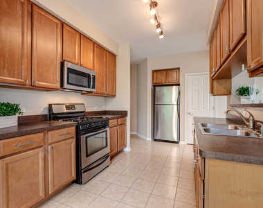 726 Summit Lane - Photo Thumbnail 11