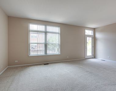 726 Summit Lane - Photo Thumbnail 7