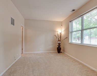 726 Summit Lane - Photo Thumbnail 5