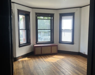 8548 S Manistee Avenue - Photo Thumbnail 9