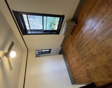 8548 S Manistee Avenue - Photo Thumbnail 1