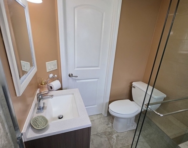 9104 Oleander Avenue - Photo Thumbnail 23