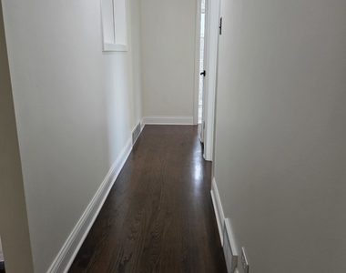 9104 Oleander Avenue - Photo Thumbnail 11