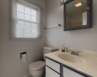 707 N Golfcrest Road - Photo Thumbnail 15