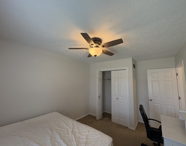 707 N Golfcrest Road - Photo Thumbnail 8