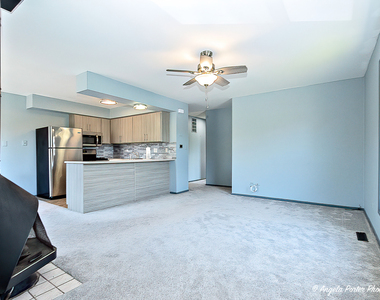 1402 Inverrary Lane - Photo Thumbnail 1