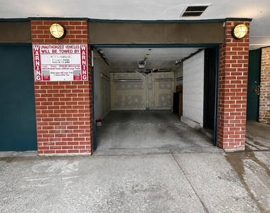 2216 N Lincoln Avenue - Photo Thumbnail 13