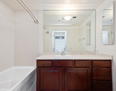 61 W 15th Street - Photo Thumbnail 10