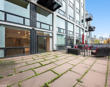 61 W 15th Street - Photo Thumbnail 12