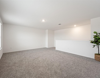 31423 Harp Ridge Drive - Photo Thumbnail 15