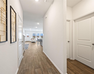 31423 Harp Ridge Drive - Photo Thumbnail 3
