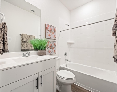31423 Harp Ridge Drive - Photo Thumbnail 16