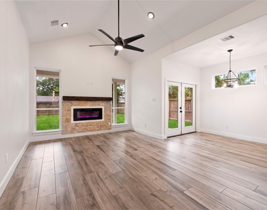 3018 Rust Avenue - Photo Thumbnail 8