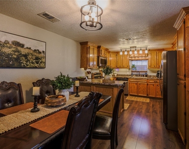 910 Brockman Street - Photo Thumbnail 9