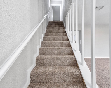 4618 W Orange Street - Photo Thumbnail 14