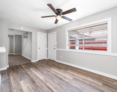 4618 W Orange Street - Photo Thumbnail 7