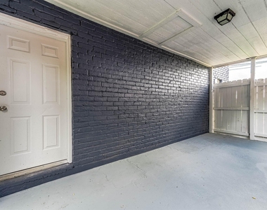 4618 W Orange Street - Photo Thumbnail 22