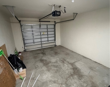 3627 Se 9th Place - Photo Thumbnail 17