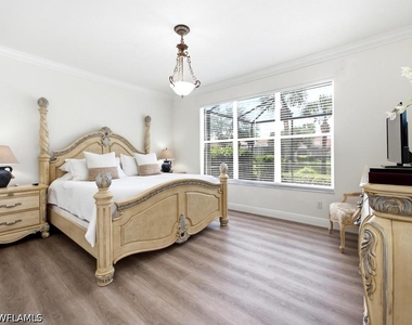 9980 Isola Way - Photo Thumbnail 6