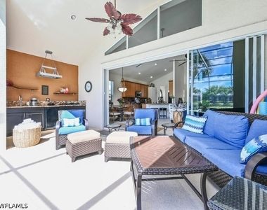 9980 Isola Way - Photo Thumbnail 13