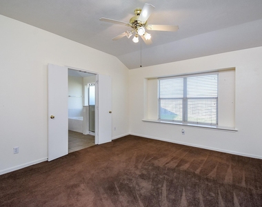 20802 Oak Rain Court - Photo Thumbnail 8