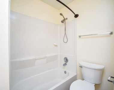20802 Oak Rain Court - Photo Thumbnail 20